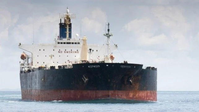 US Sanctions More Tankers as Indirect Talks with Iran Begin