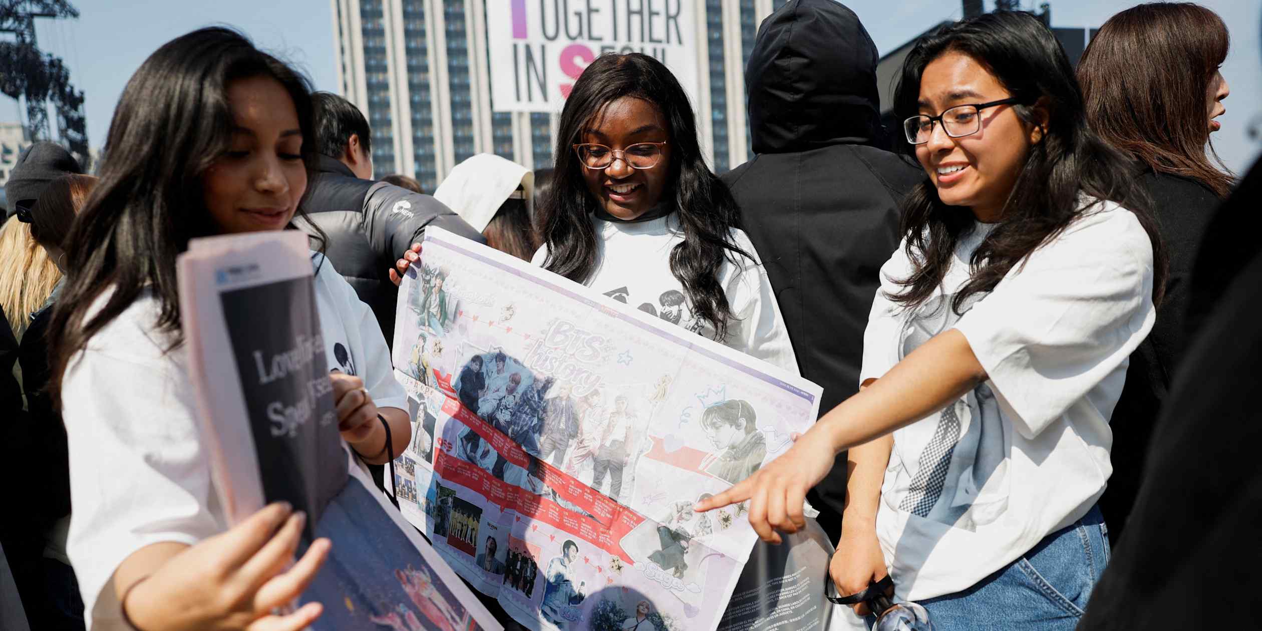 BTS takes over central Seoul with massive comeback concert