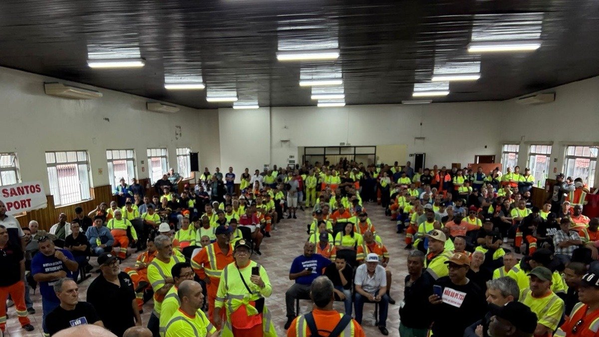 Dockworkers begin strike at the Port of Santos with restrictions defined by the Court