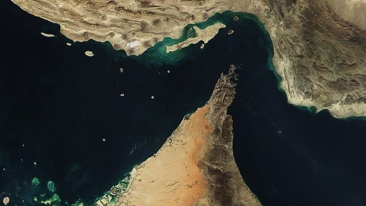 Indian gas tankers getting ready to sail through Hormuz