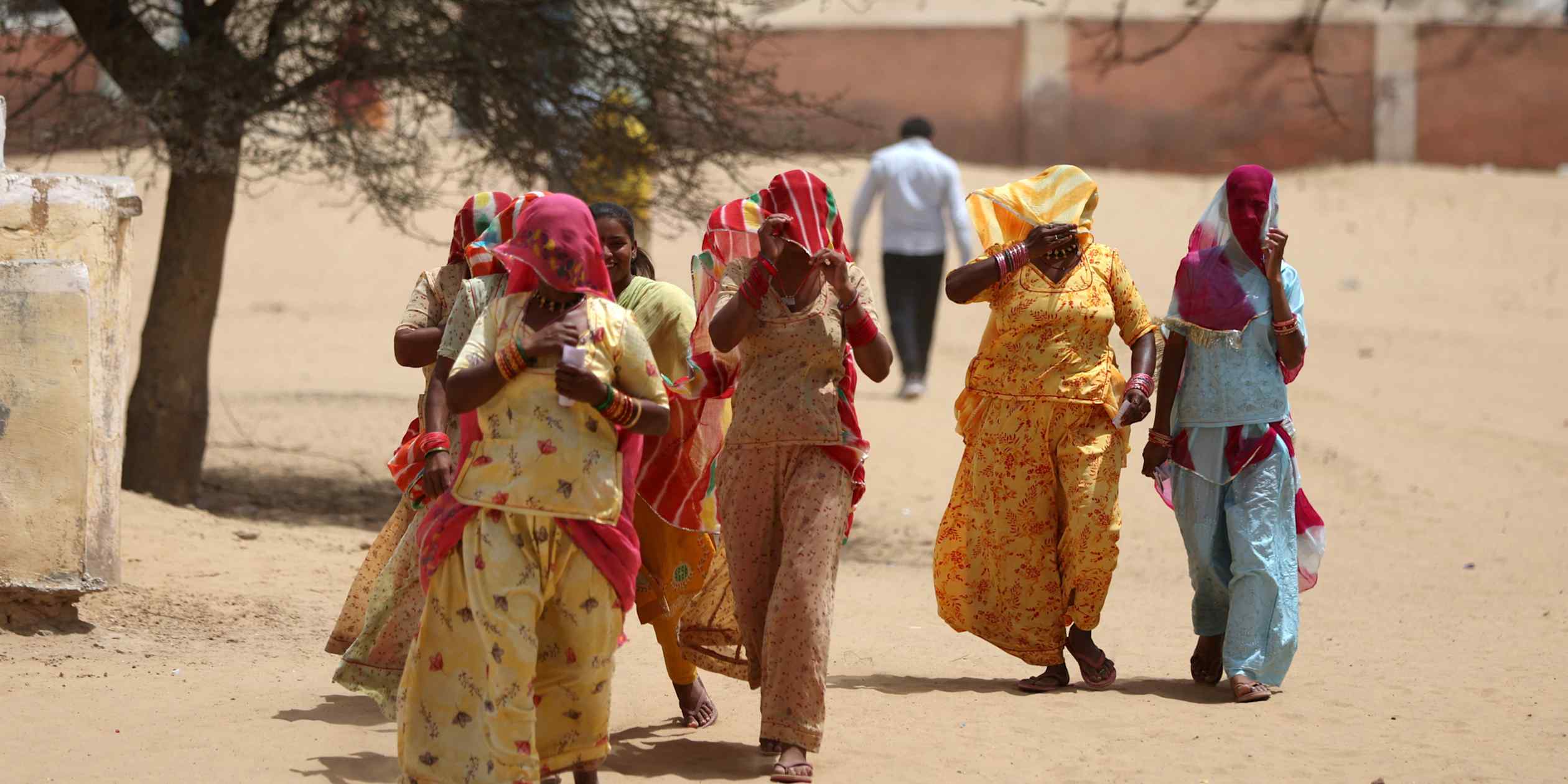 India's extreme heat raises risk of violence against women, study says