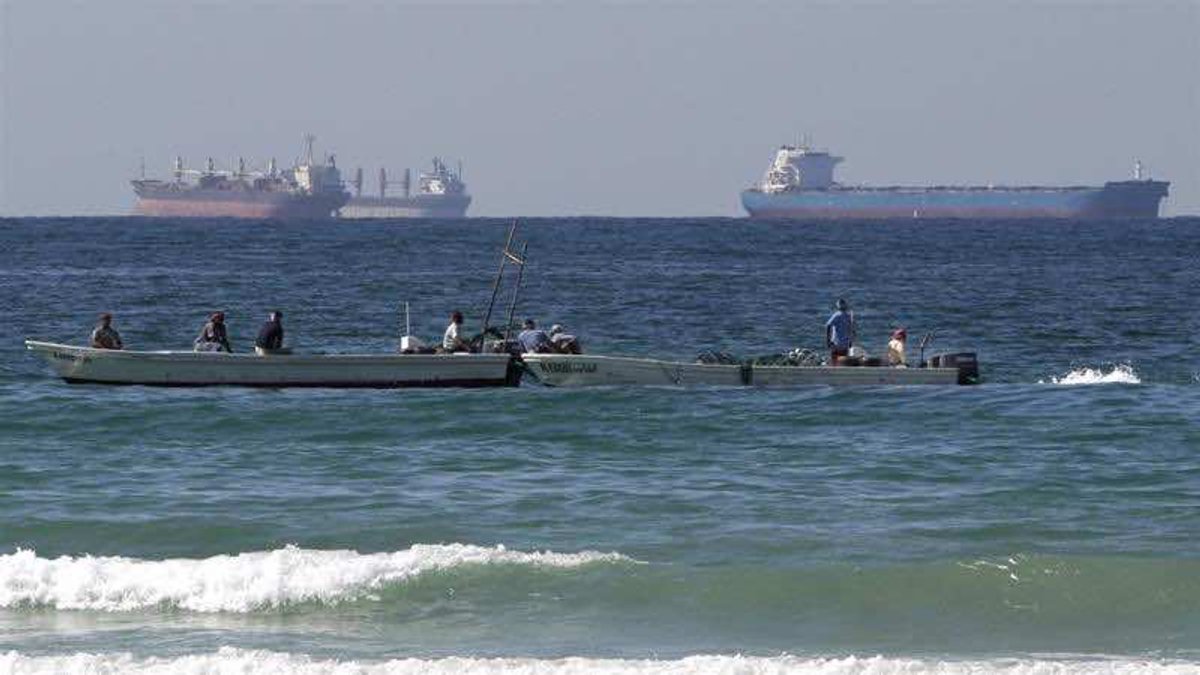 Iran threatens to blockade Bab el-Mandeb if Kharg is attacked