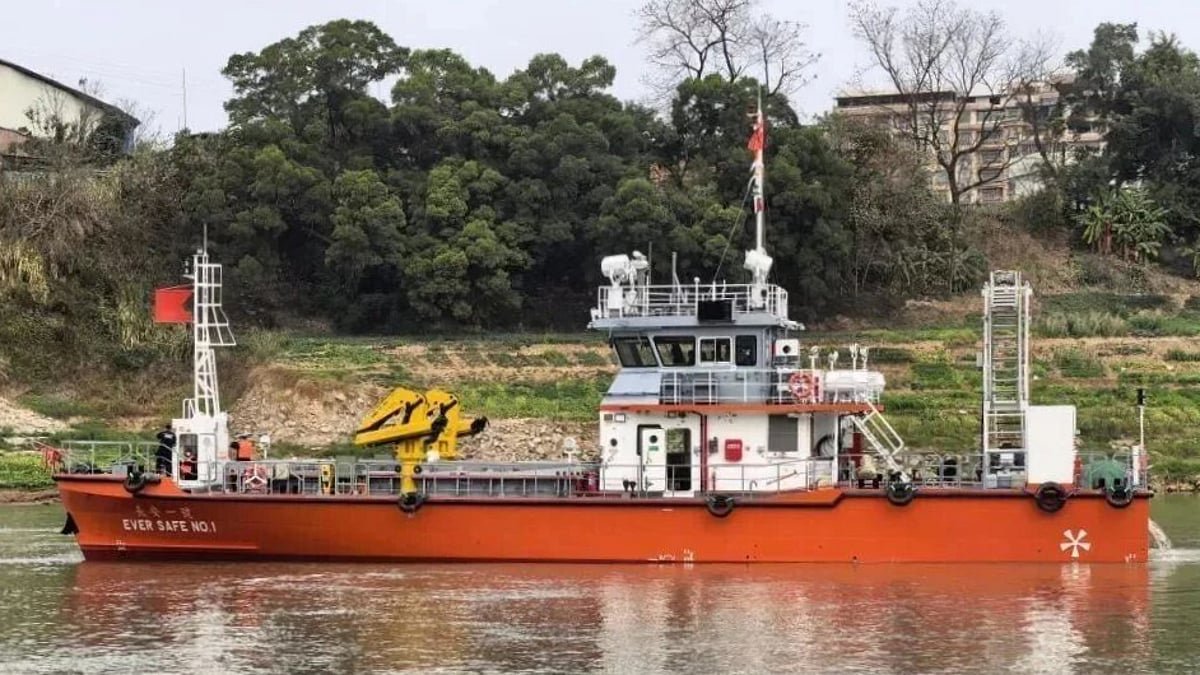 New explosives-carrying vessel delivered to Hong Kong Marine Department