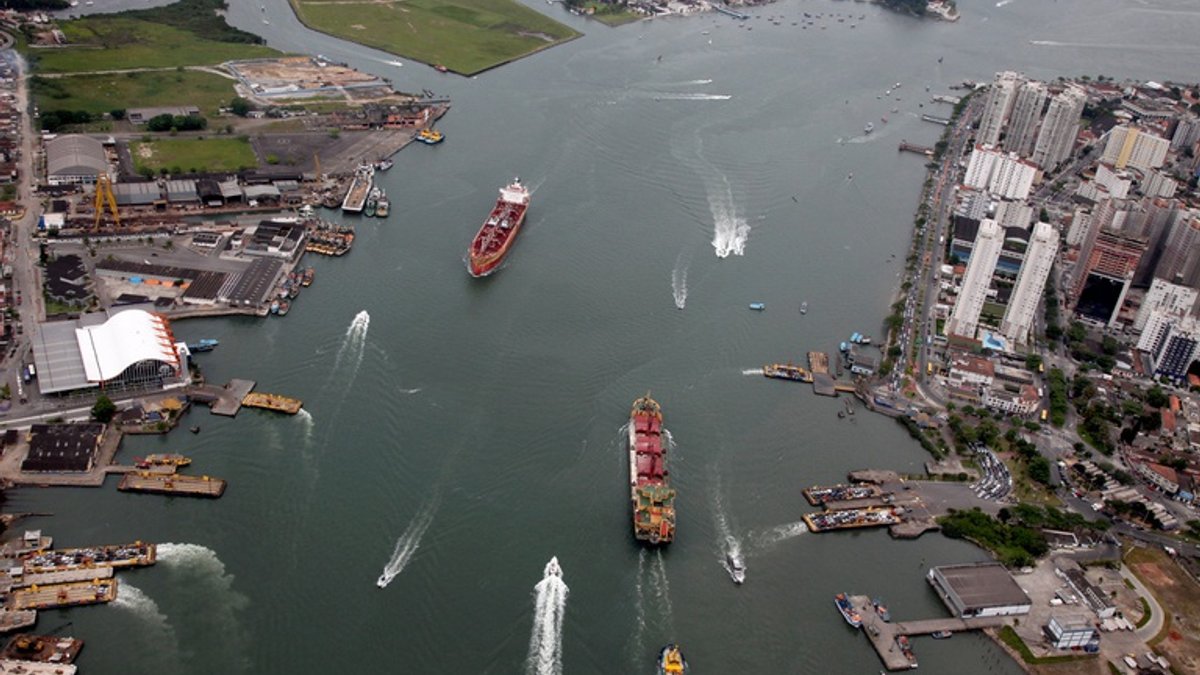 Open public consultation on concession of the access channel to the Port of Santos