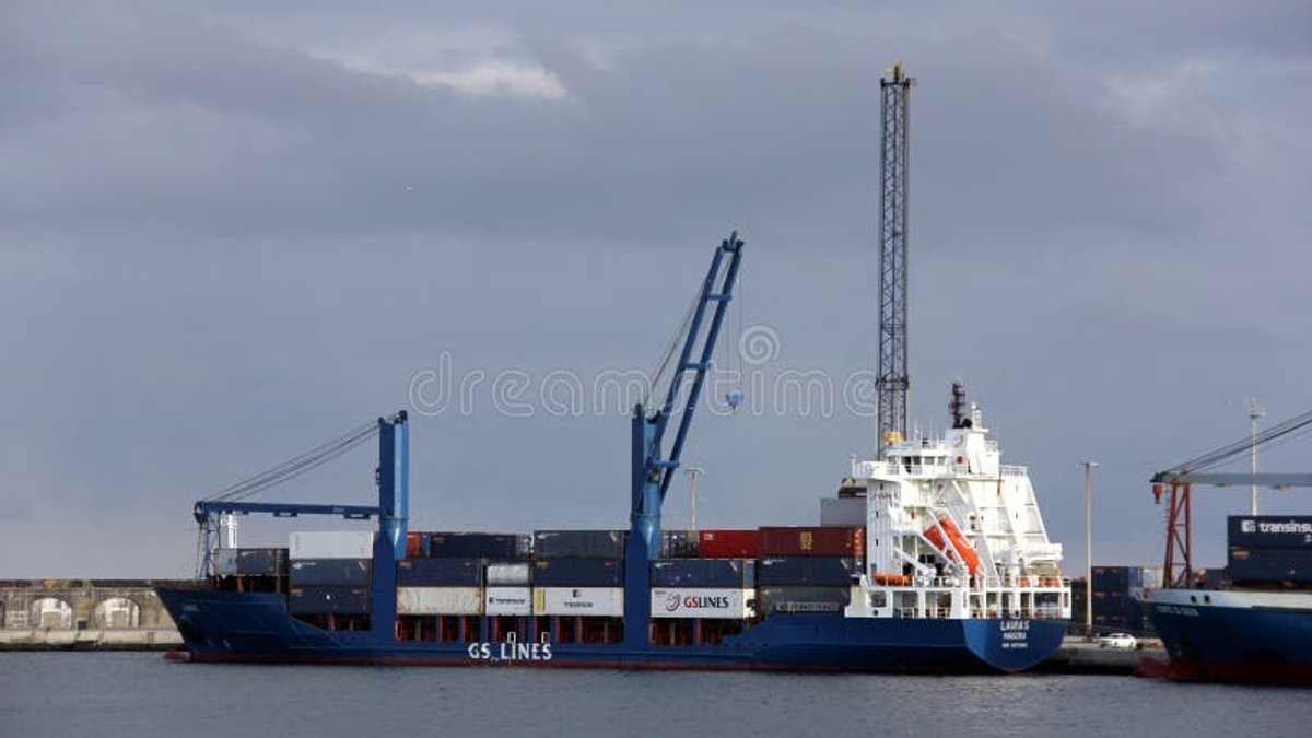 Outermost ports unite to defend a common position in Europe.