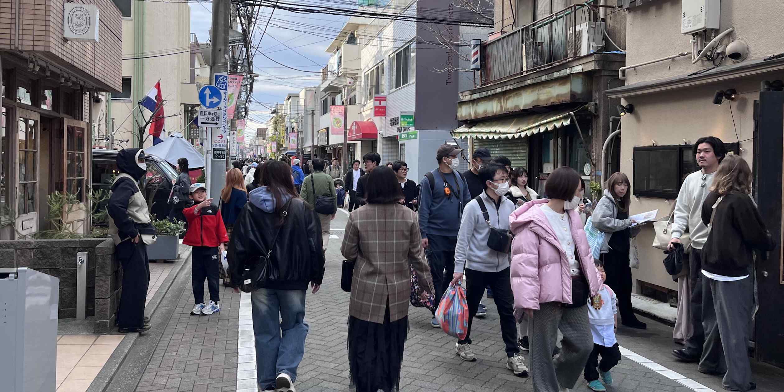 A sought-after Tokyo neighborhood reveals Japan’s structural strains