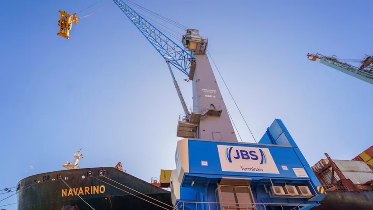 Fire at JBS terminal reignites debate on port security