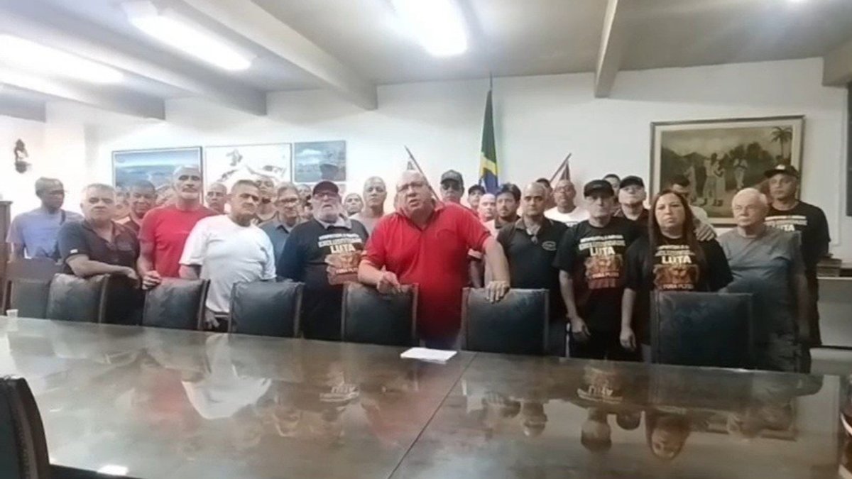 Dockworkers at the Port of Santos announce 12-hour strike after TRT-SP decision