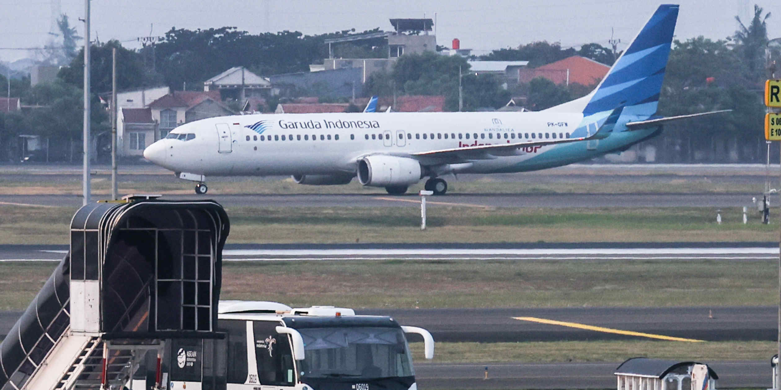 Indonesia raises fuel surcharges as oil crisis sparks airline industry outcry