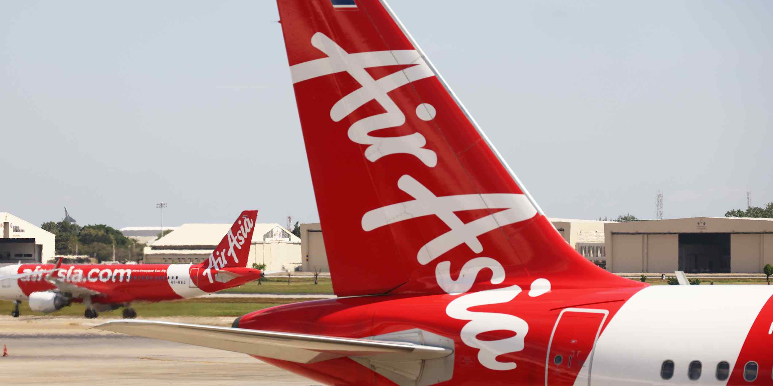 AirAsia orders 150 fuel-efficient Airbus planes amid rising oil costs
