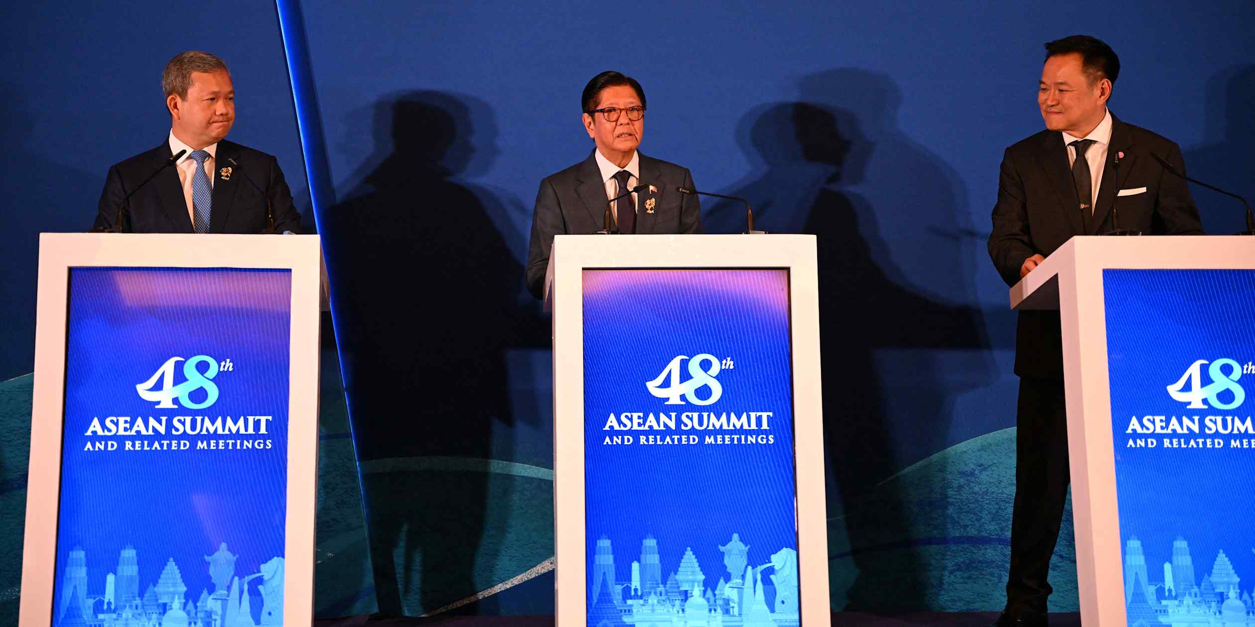 Cambodian and Thai leaders meet but make no breakthrough on border