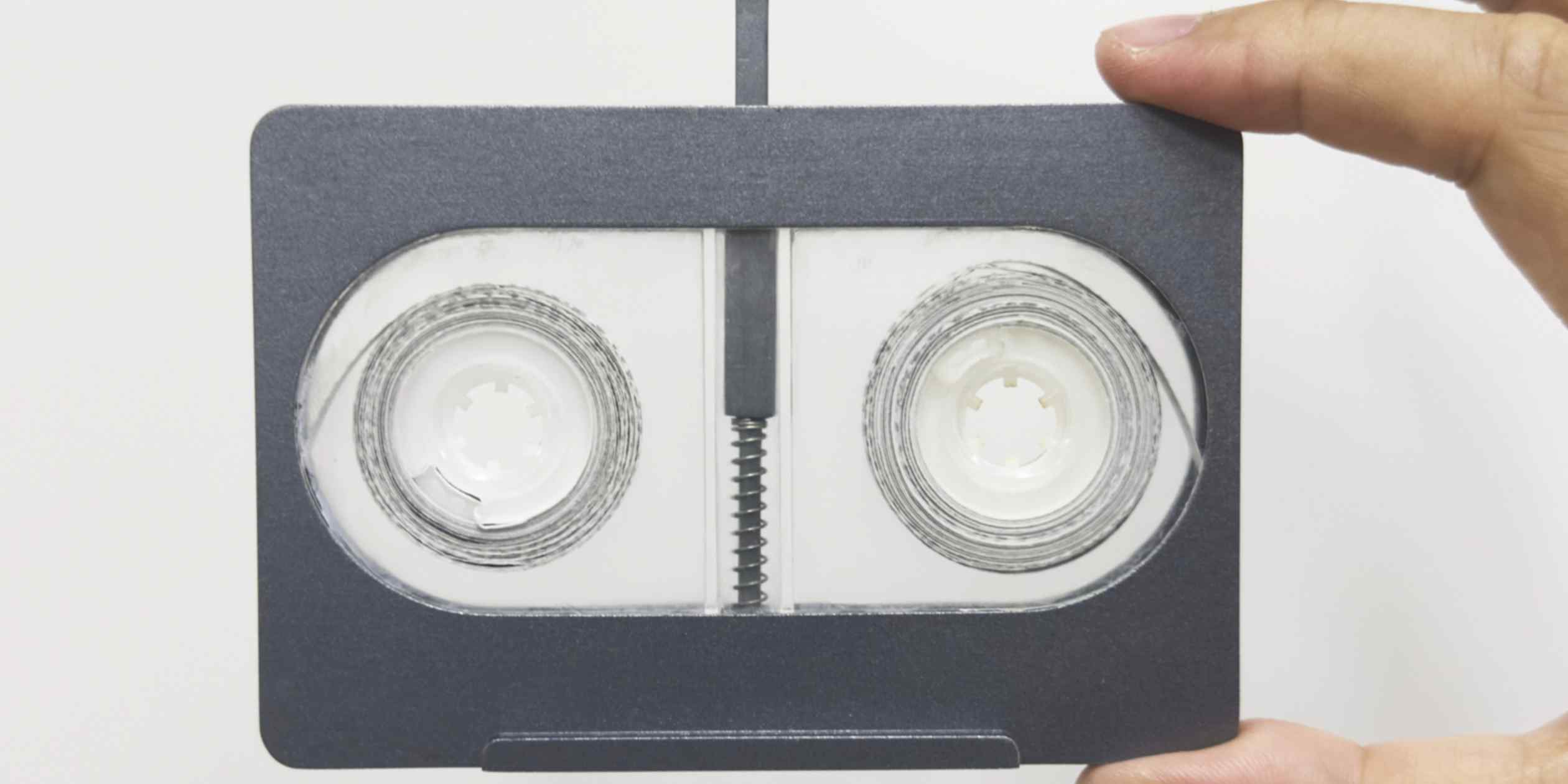 DNA cassettes and diamonds: How to capture the global torrent of data