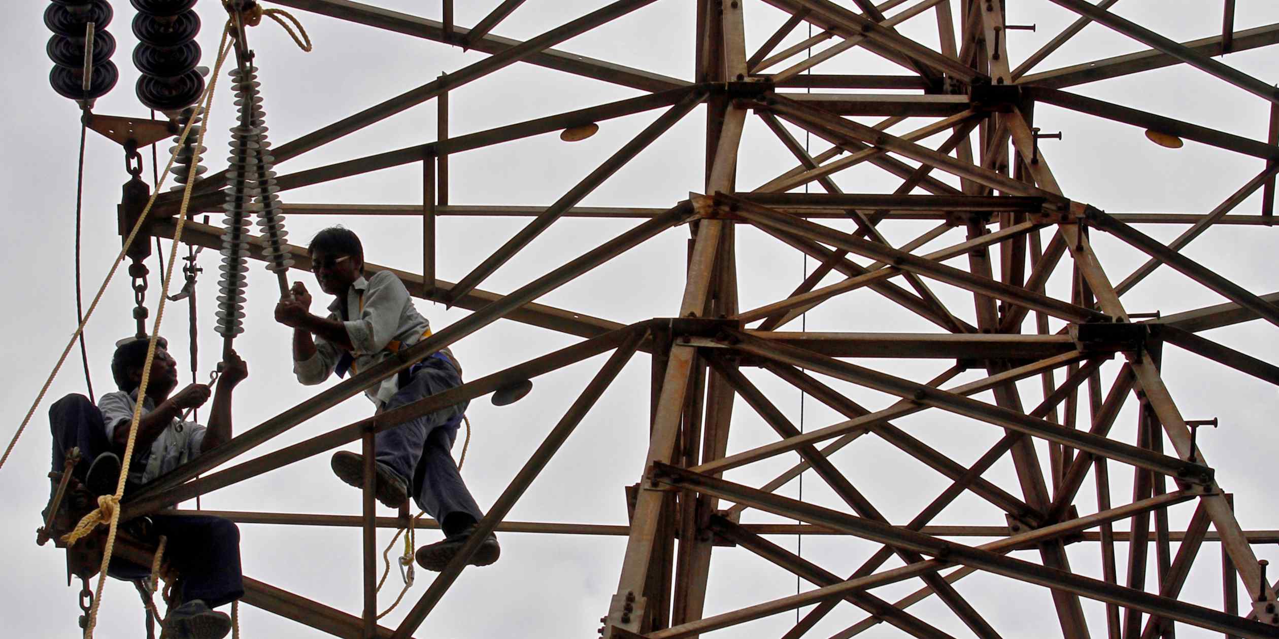 India power companies strained as big users source own electricity
