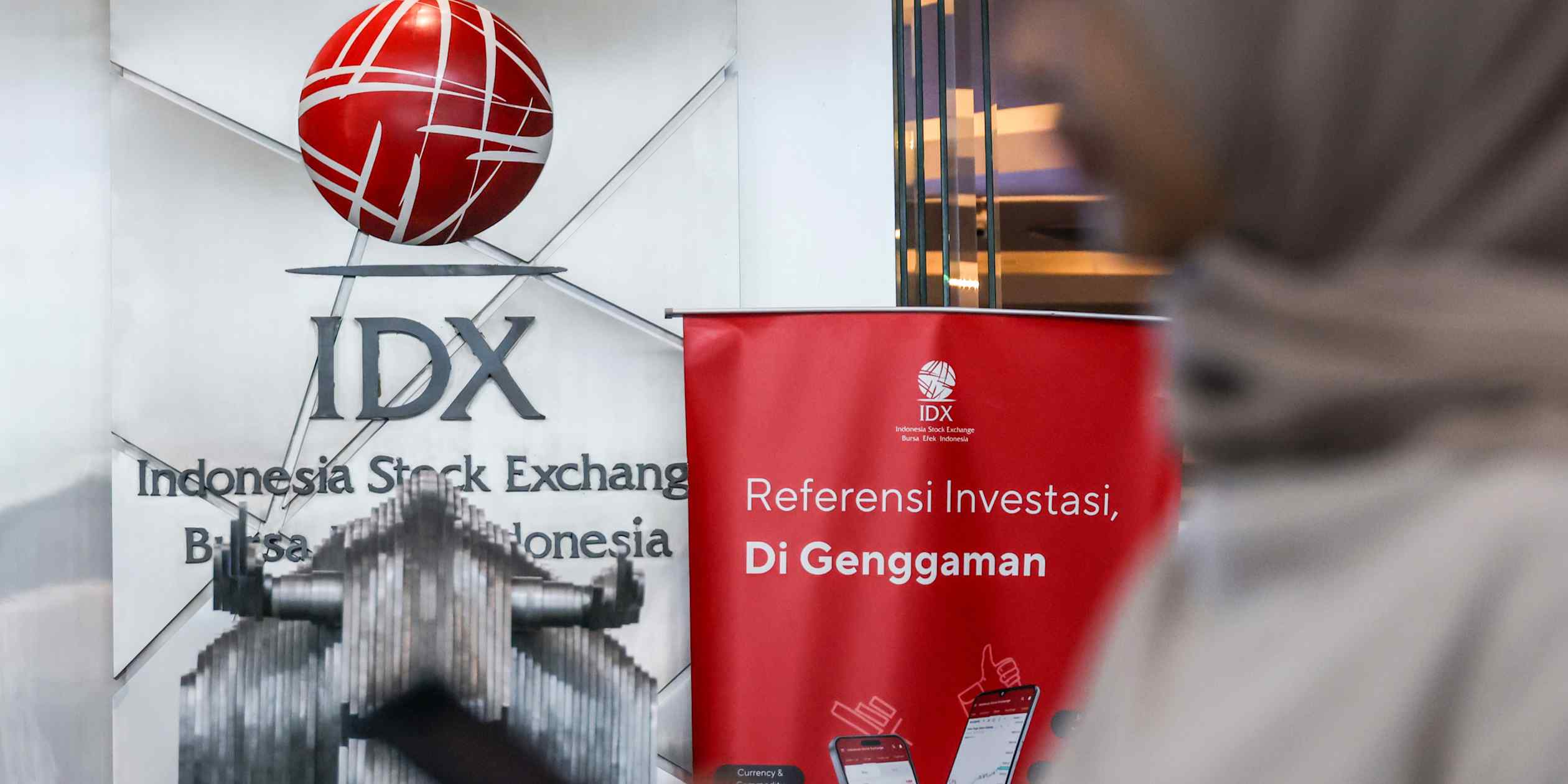 MSCI’s index rebalance drops Indonesian stocks and rupiah hits record low
