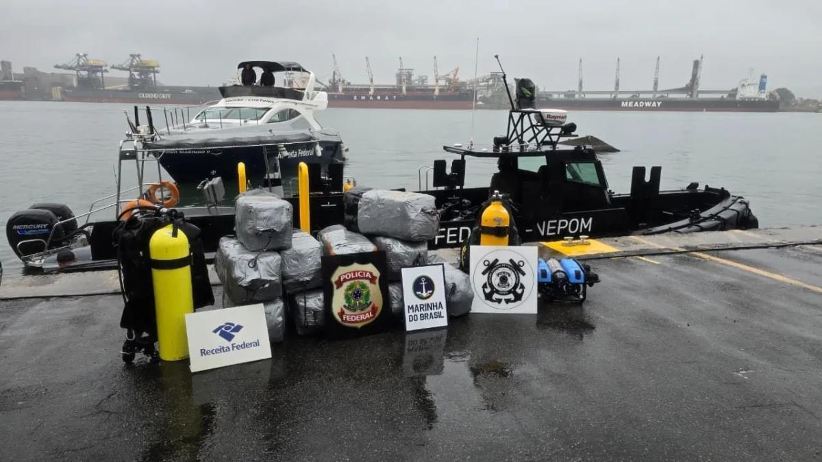 More than 340 kilos of cocaine are found on a ship in the Port of Santos