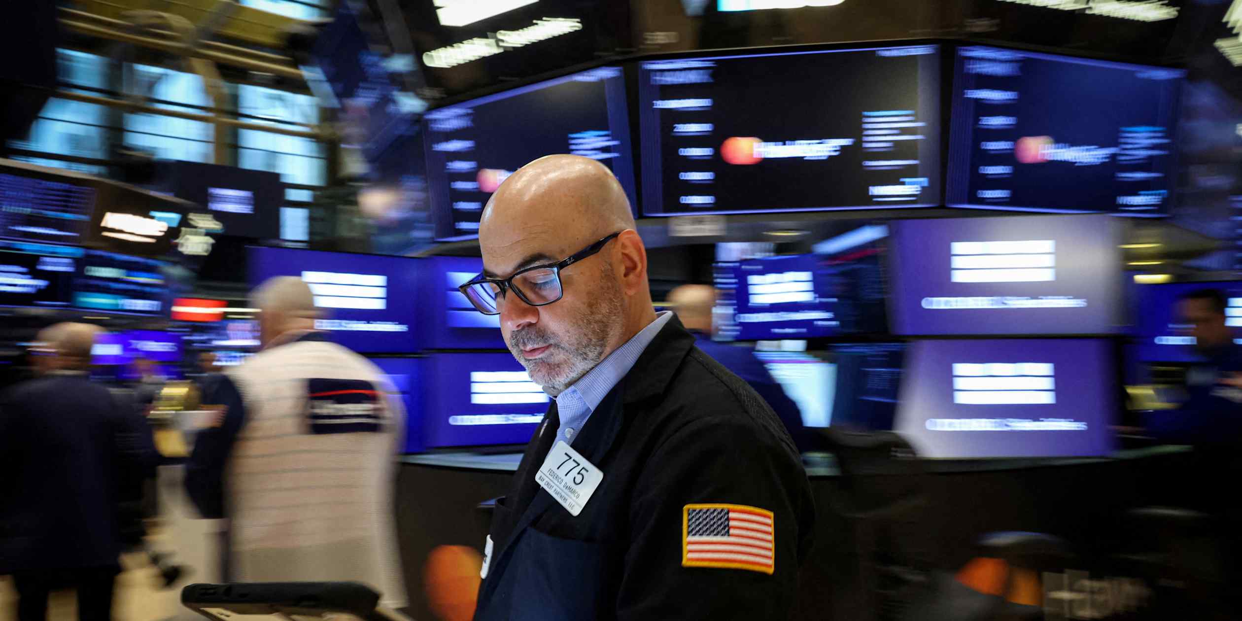 US stocks fall after no major Trump-Xi breakthroughs