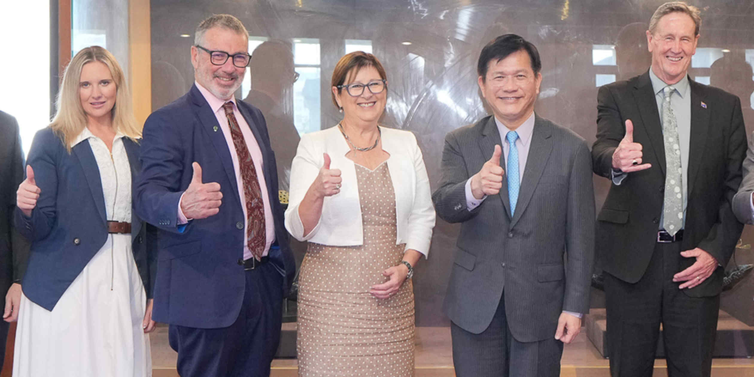 China imposes travel ban on New Zealand lawmakers over Taiwan trip