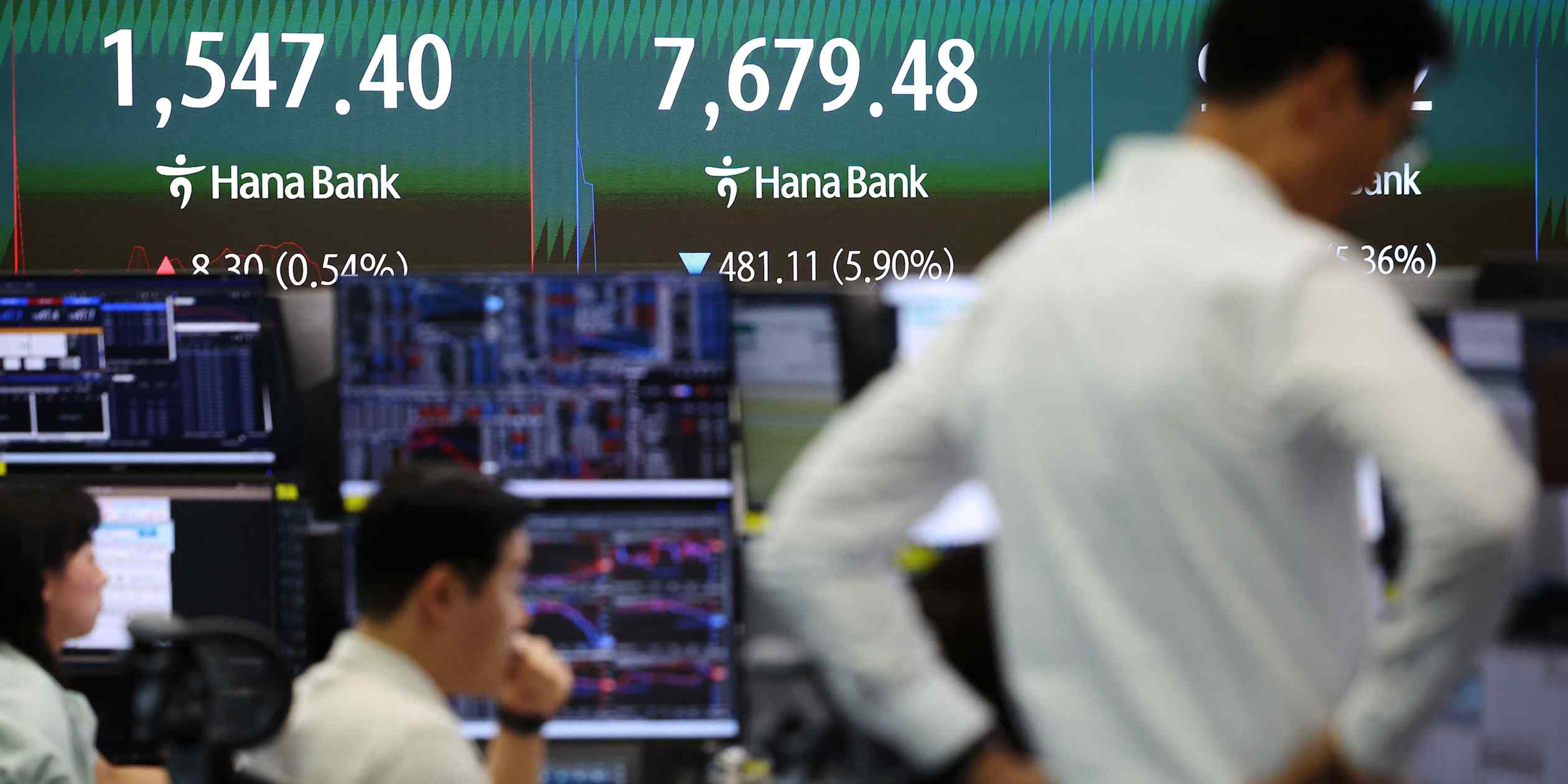 South Korean stocks end 8% lower as US rate fears hit high-flying Asia