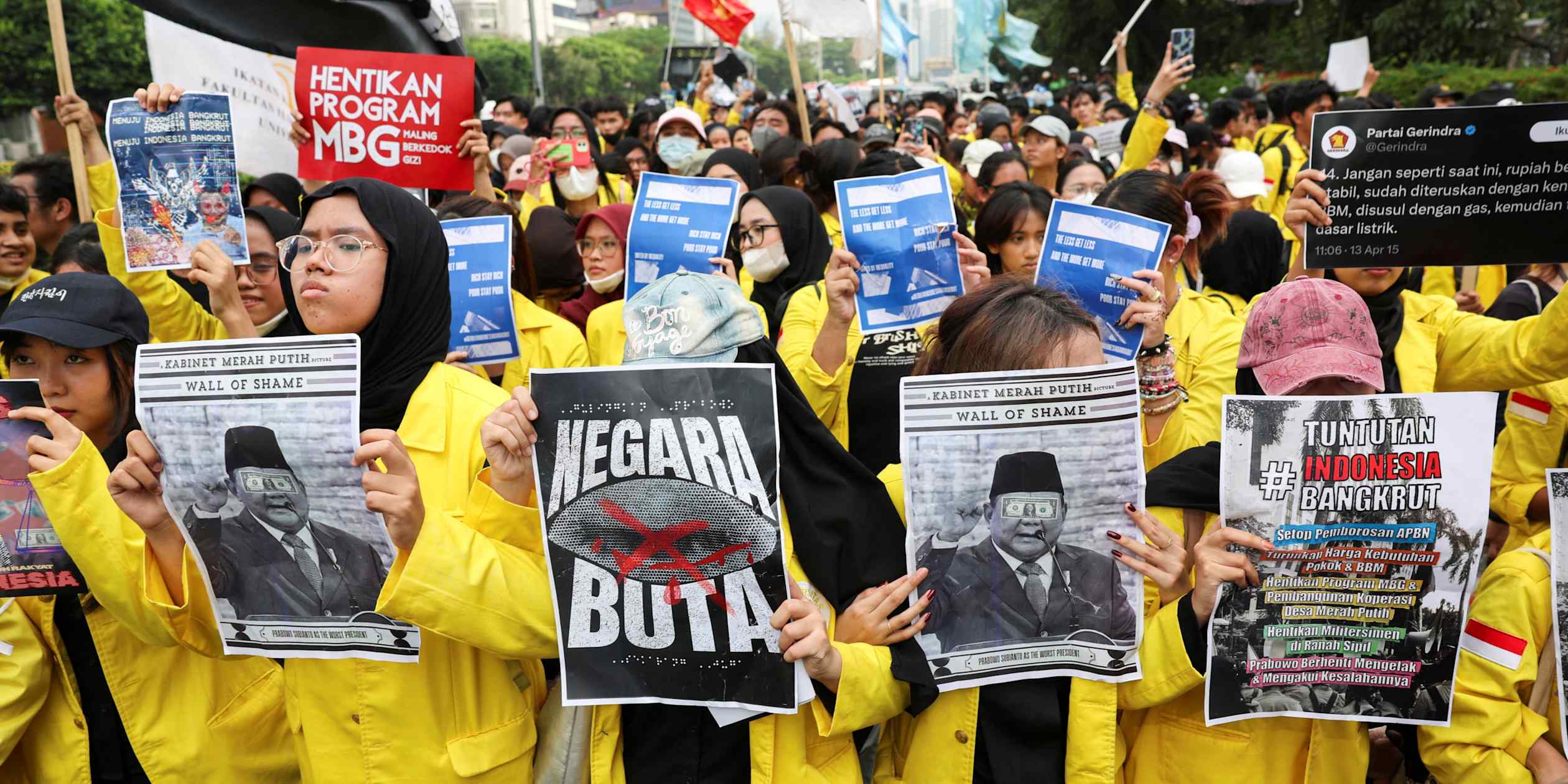 "Indonesia Bankrupt" rallies demand fiscal reform, end to flagship programs