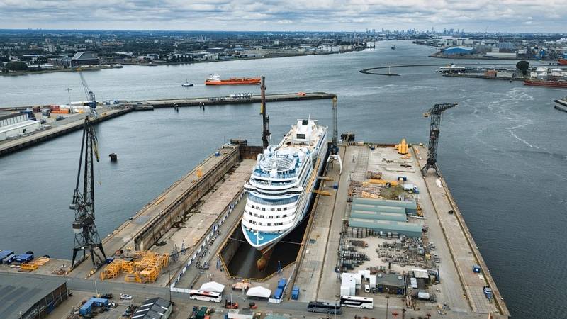 Aidamar Cruise Ship Docks At Damen Shiprepair For
