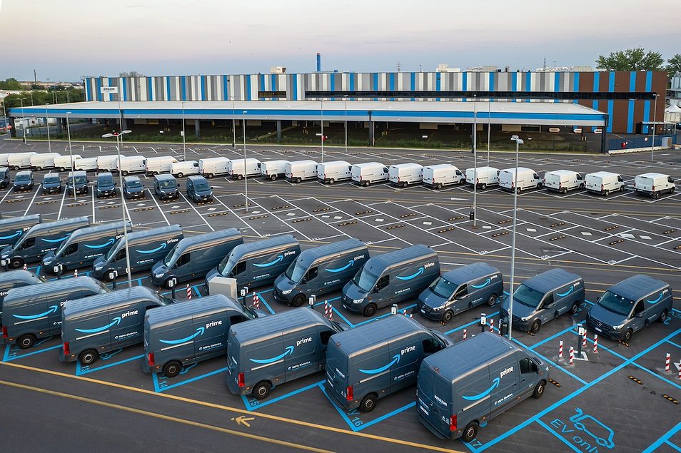 Amazon Rolls Out End-to-End Supply Chain Service Amazon Rolls Out End-to-End Supply Chain Service