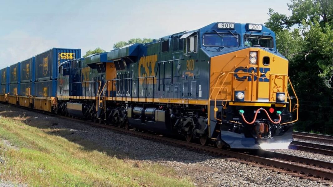 CSX boosts outlook on higher volume and revenue CSX boosts outlook on higher volume and revenue