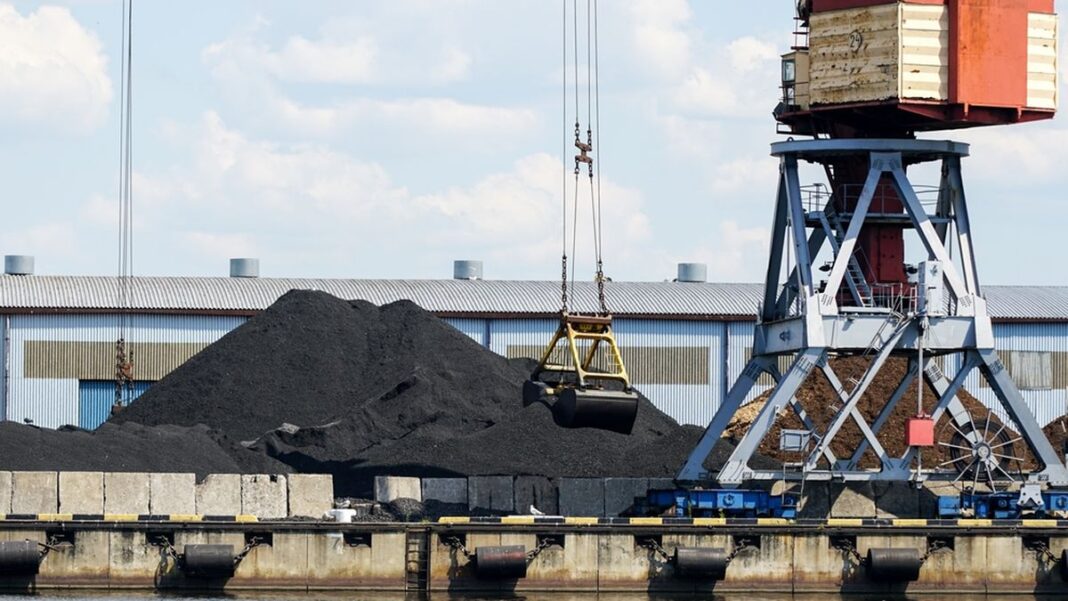 Coal shipments jump 14% as El Niño expected to boost demand Coal shipments jump 14% as El Niño expected to boost demand