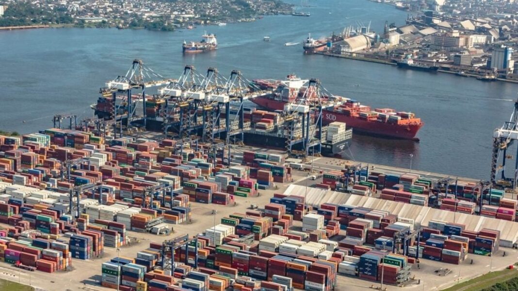 Empresas do Porto de Santos oferecem 25 vagas de emprego
