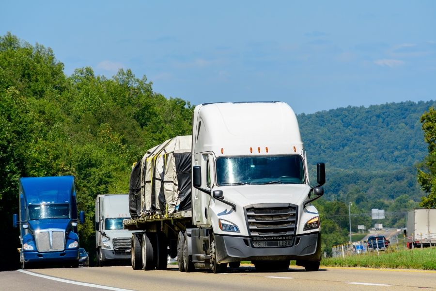 Flatbed rates rise as data centers, regulations tighten capacity
