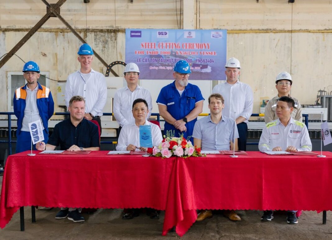 Halong cuts steel for new Damen TSHD 1000 Halong cuts steel for new Damen TSHD 1000
