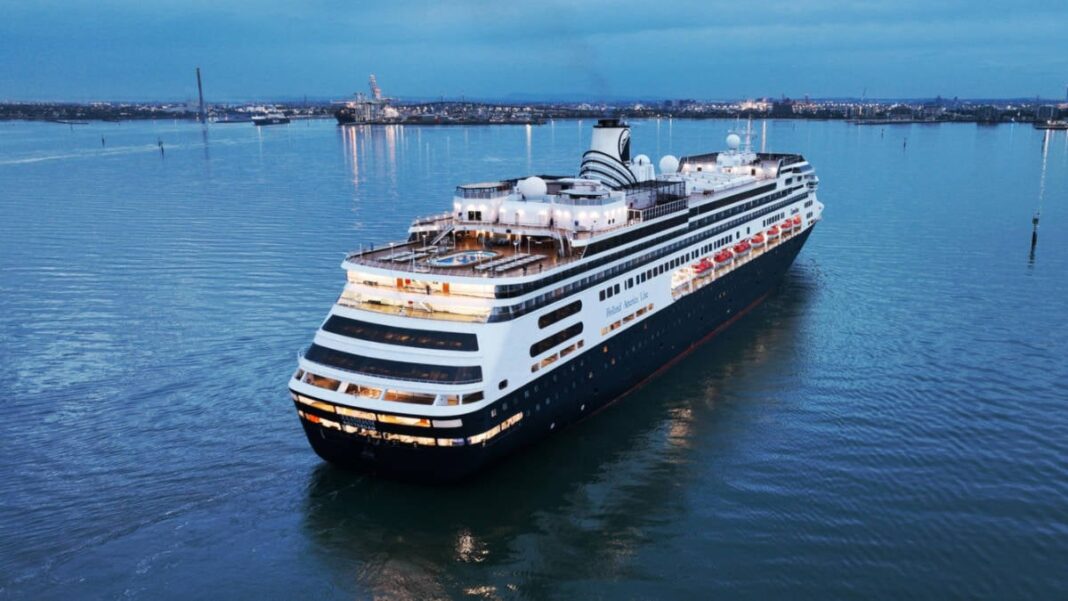 Zaandam Cruise Ship