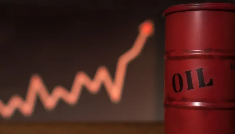 Oil Surges 3% on Renewed US-Iran Strikes Oil Surges 3% on Renewed US-Iran Strikes
