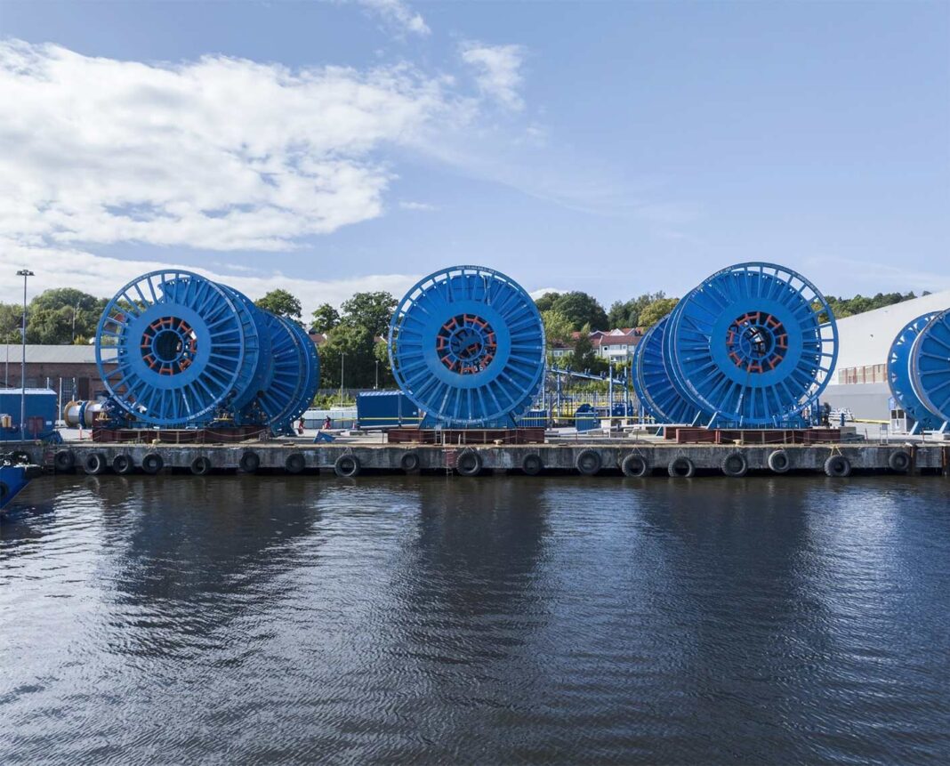 OneSubsea nets ‘one of industry’s largest umbilical contracts to date’ OneSubsea nets 'one of industry's largest umbilical contracts to date'
