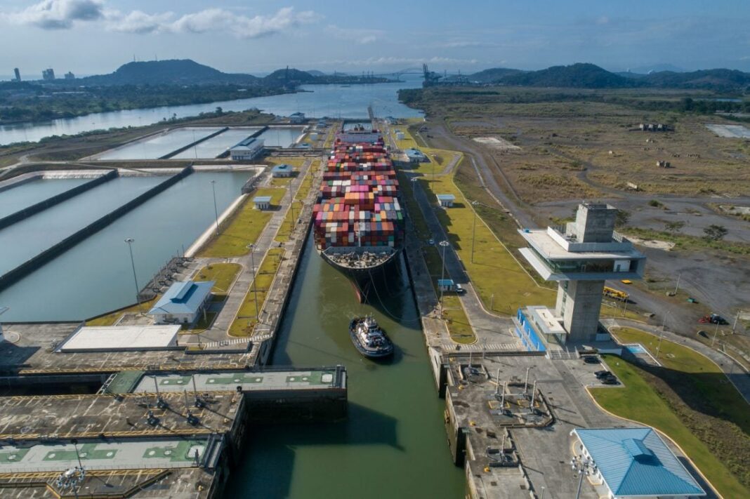 Panama Canal Deepens Draft Restrictions as El Niño Strengthens An aerial view of a containership in the Panama Canal's neopanamax locks
