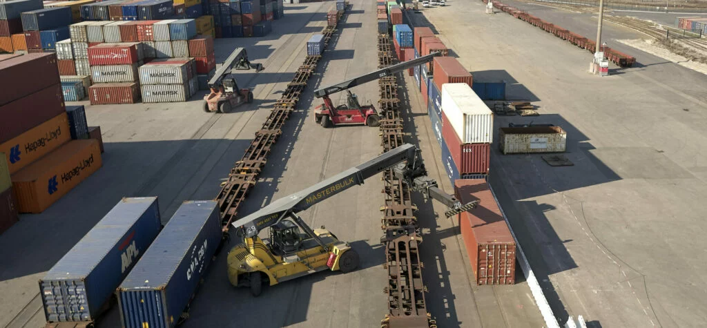 Paris-Rungis and Dunkirk Port join forces to create agro-logistics rail hub Paris-Rungis and Dunkirk Port join forces to create agro-logistics rail hub