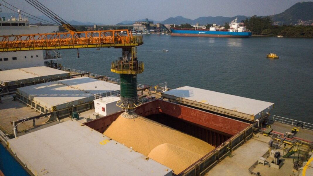 Port of Santos makes study agreement for off shore transshipment of soybeans
