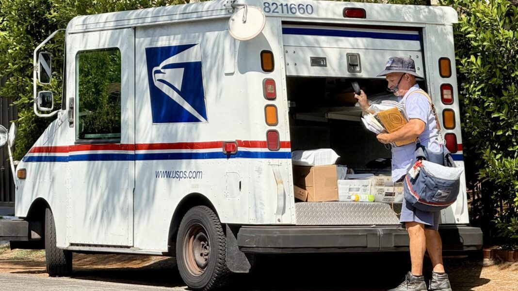 Price of Forever stamp reaches 82 cents

