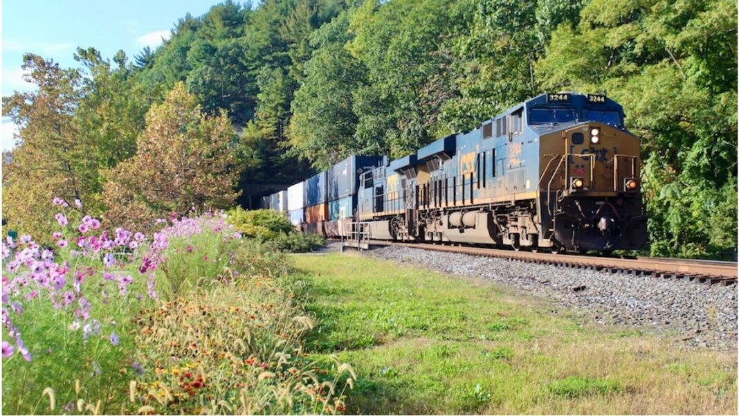 Rising intermodal volume slows big four U.S. rail systems Rising intermodal volume slows big four U.S. rail systems