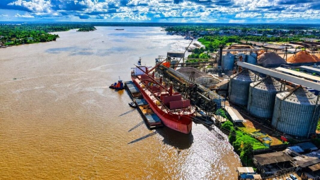 Rocha begins operations at the Port of Santana and foresees investments of R$88 million Rocha begins operations at the Port of Santana and foresees investments of R$88 million