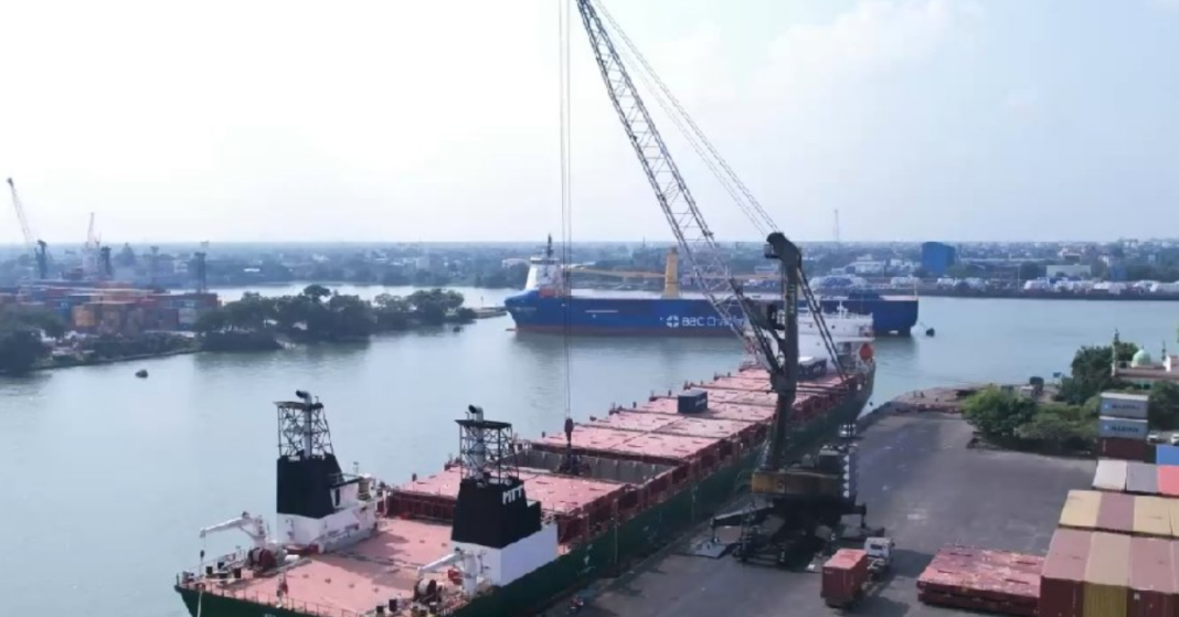 SMP Kolkata Sets New Container Handling Record on Dr. Syama Prasad Mookerjee’s 125th Birth Anniversary SMP Kolkata Sets New Container Handling Record on Dr. Syama Prasad Mookerjee's 125th Birth Anniversary