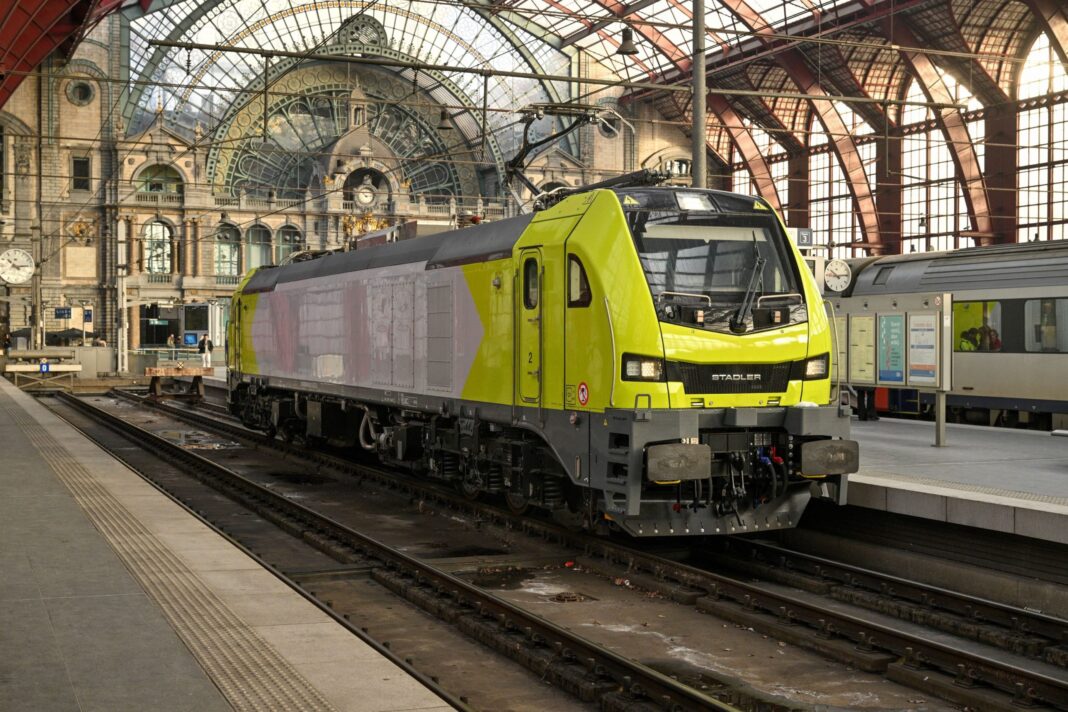 Stadler EURO6000 cleared for Belgium, opening Spain–North Sea freight runs Stadler EURO6000 cleared for Belgium, opening Spain–North Sea freight runs
