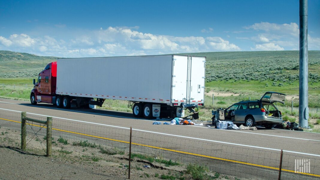 Staged truck crashes could bring 20 years in federal prison under new bill Staged truck crashes could bring 20 years in federal prison under new bill
