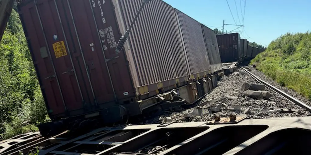 Sweden reopens Gothenburg–Borås line three weeks after freight derailment Sweden reopens Gothenburg–Borås line three weeks after freight derailment