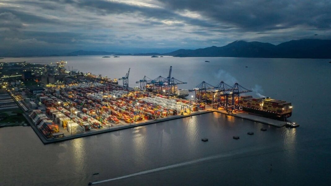 TCP Paranaguá breaks historic record and moves 835 thousand TEUs in the first half of 2026 TCP Paranaguá breaks historic record and moves 835 thousand TEUs in the first half of 2026