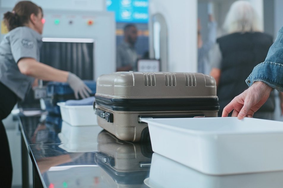 Three U.S. Airports Opt for Private Security Screening
