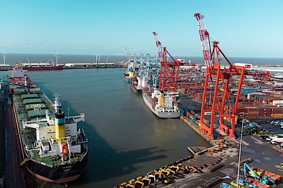 UK shipping emissions regs could undermine competitiveness UK shipping emissions regs could undermine competitiveness