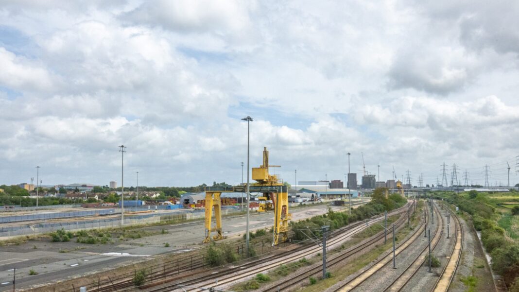 UK starts working on EU rail freight gateway Barking Eurohub UK starts working on EU rail freight gateway Barking Eurohub