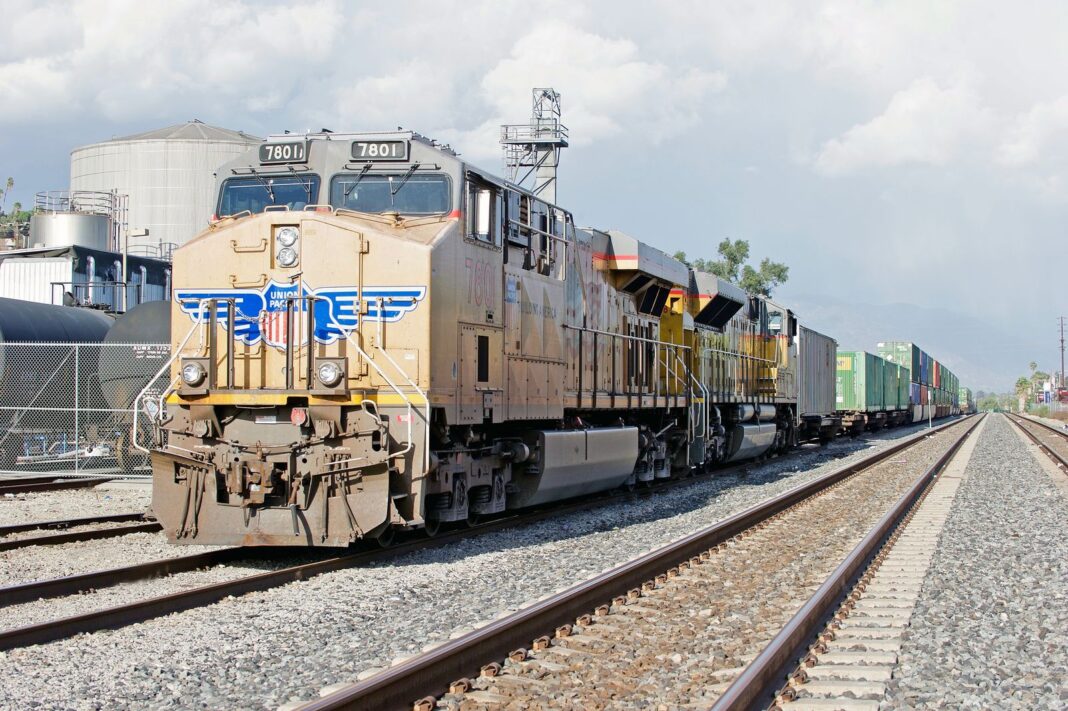 UP extends peak surcharges to all Southern California shippers UP extends peak surcharges to all Southern California shippers