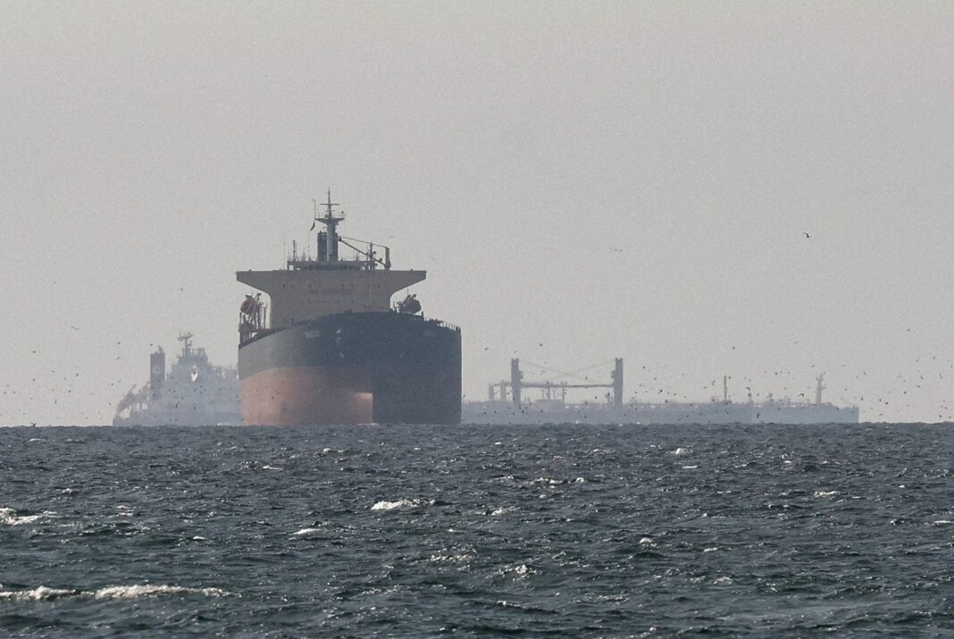 US Sees 10 Million Barrels Via Hormuz Sapping Iran Oil Leverage US Sees 10 Million Barrels Via Hormuz Sapping Iran Oil Leverage