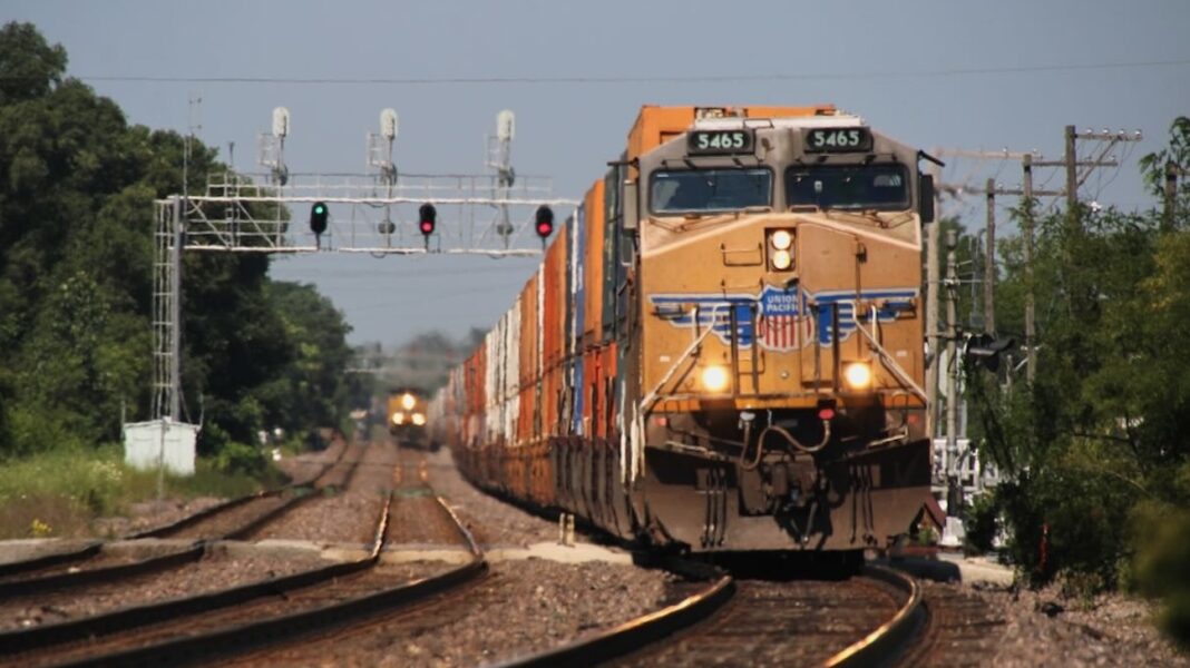 Union Pacific posts record financial results, raises outlook Union Pacific posts record financial results, raises outlook